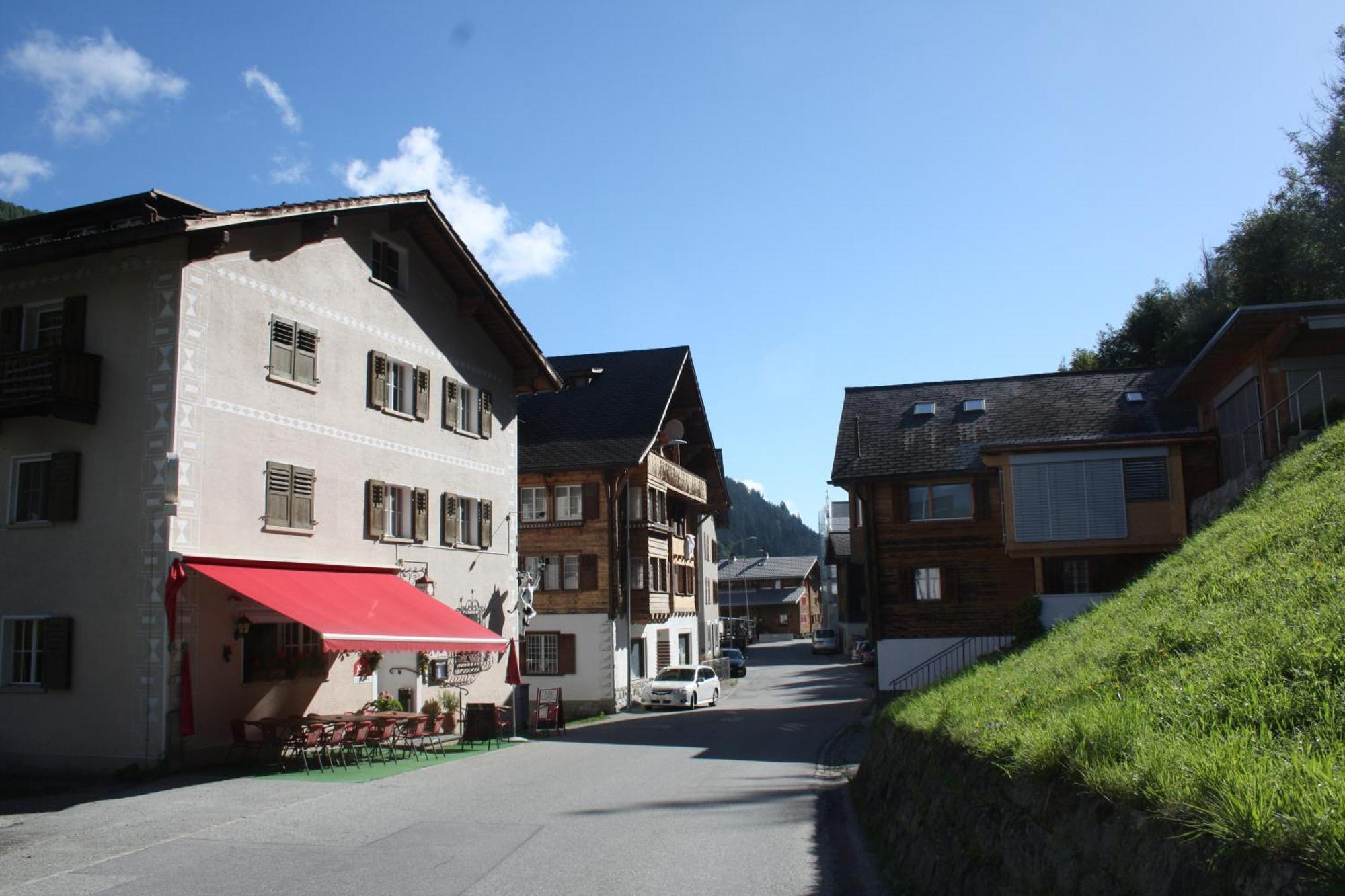 Ustria Crusch Alva Bed and Breakfast Tavanasa Eksteriør billede