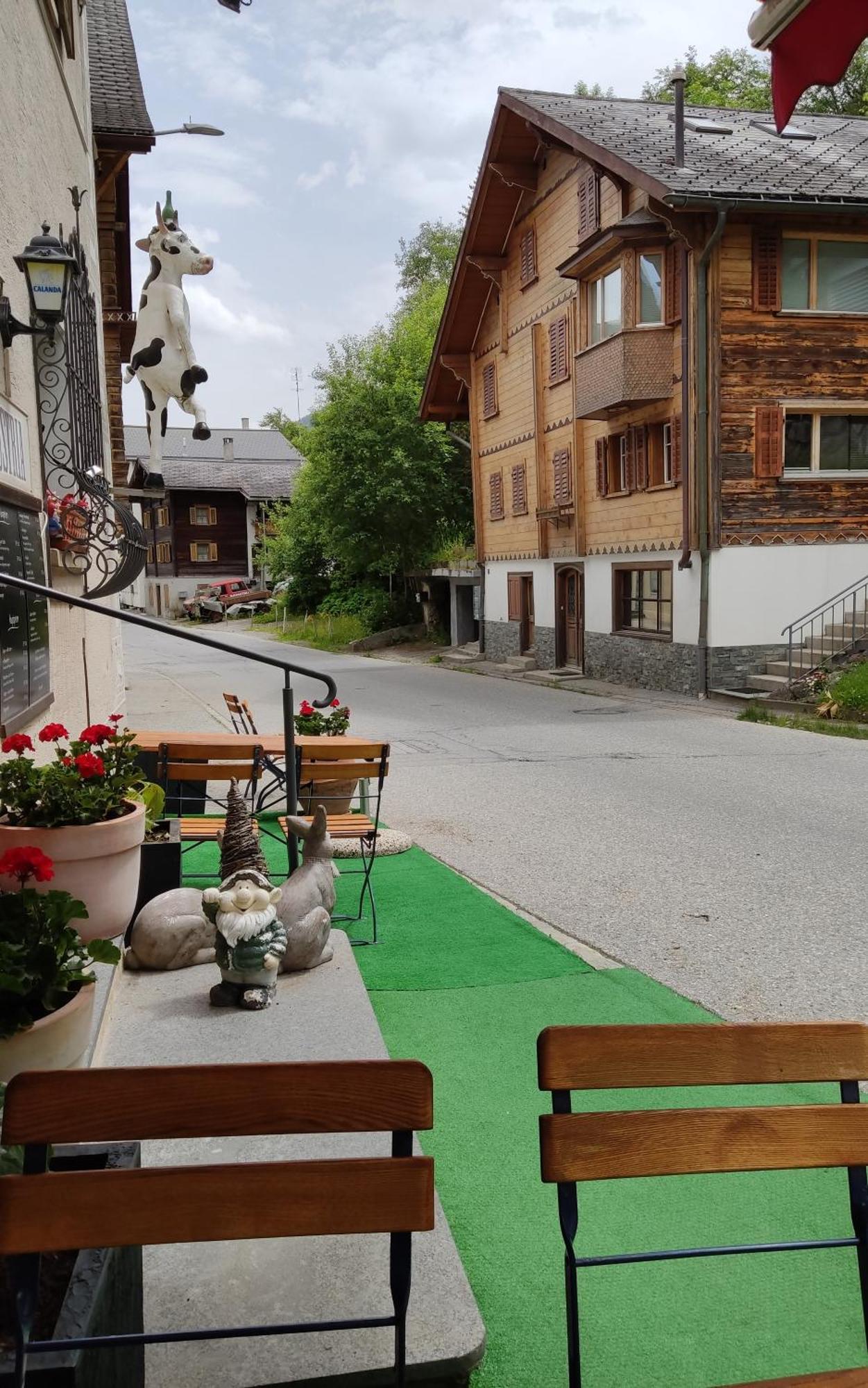 Ustria Crusch Alva Bed and Breakfast Tavanasa Eksteriør billede